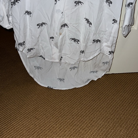 NWNT High-Low Tiger Patterned Button Down - Picture 6 of 7